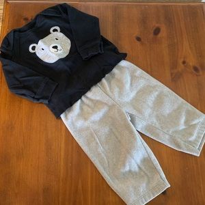Carter’s 2 piece set - size 6 months